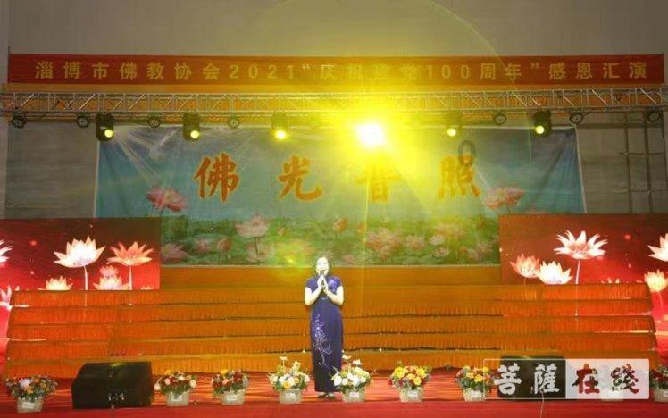 逃离老旧温泉社